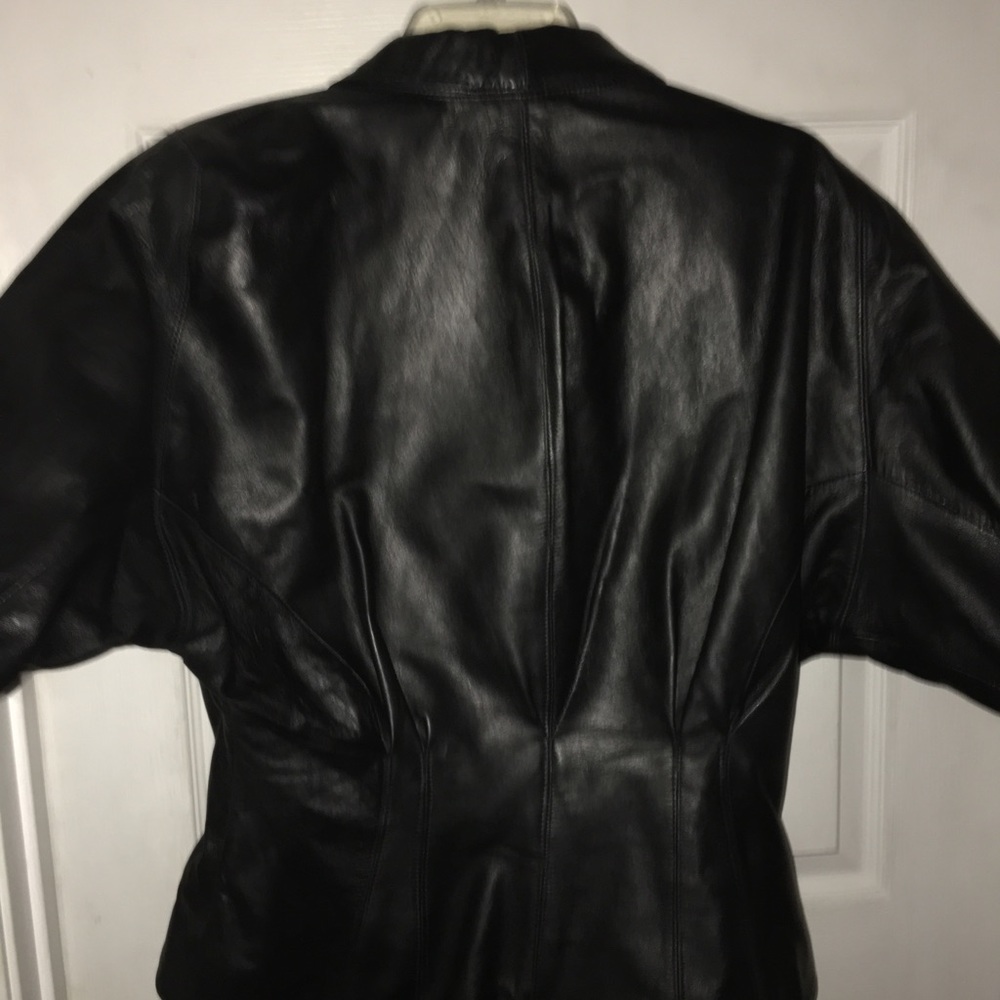 Wilson’s Leather Form Fitting Jacket - image 4